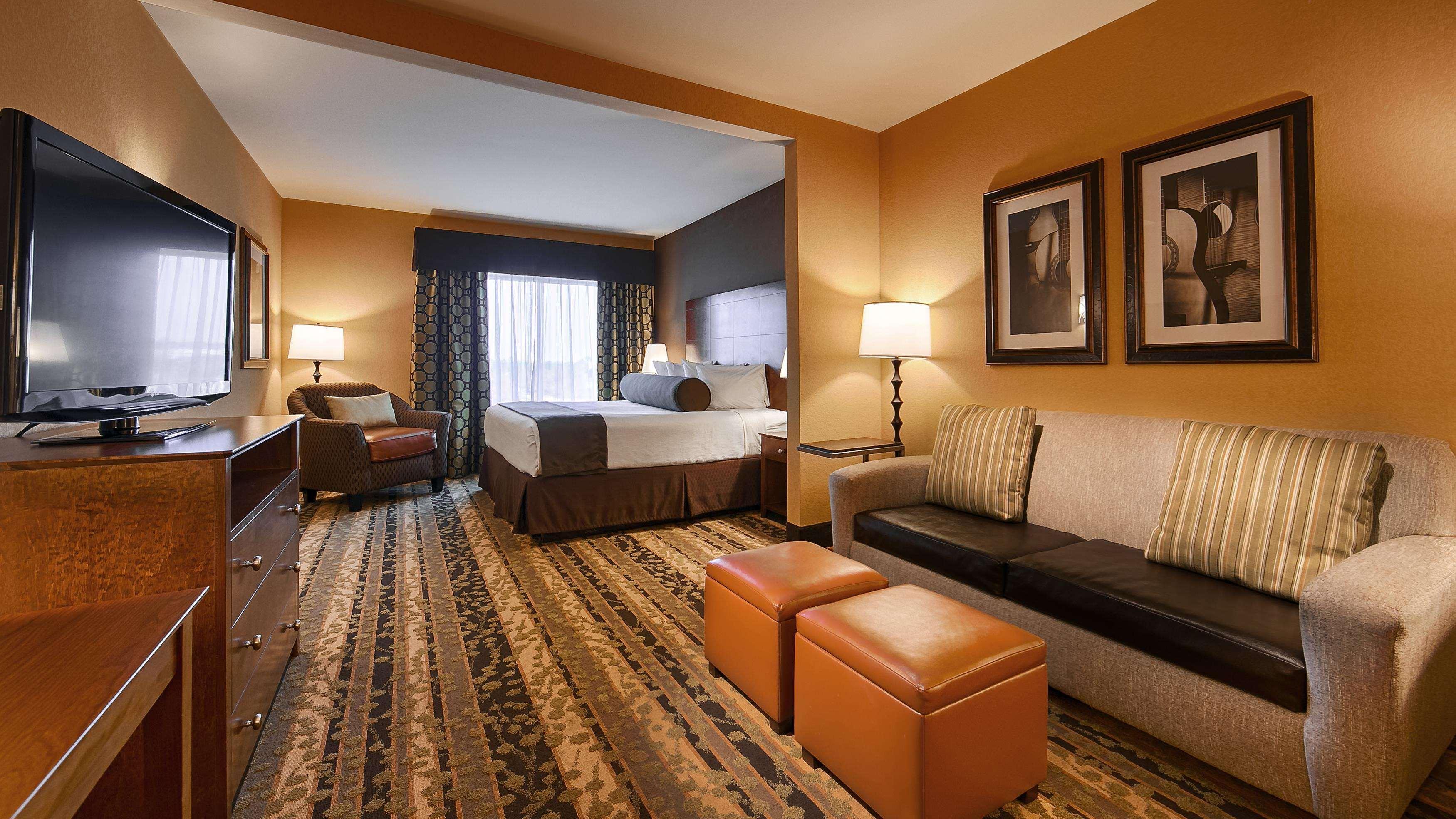 Best Western Plus Tupelo Inn & Suites Экстерьер фото