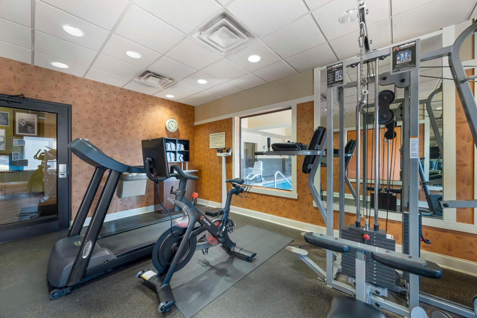 Best Western Plus Tupelo Inn & Suites Экстерьер фото